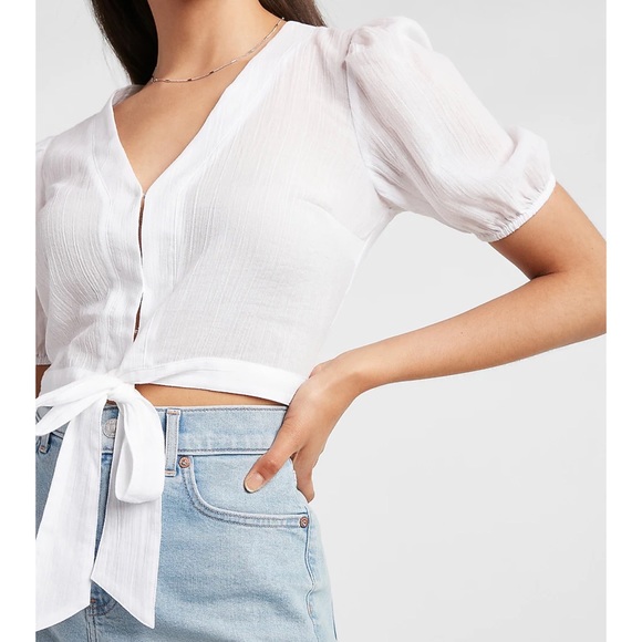Express Cropped Tie Front Top NWT - Picture 2 of 16